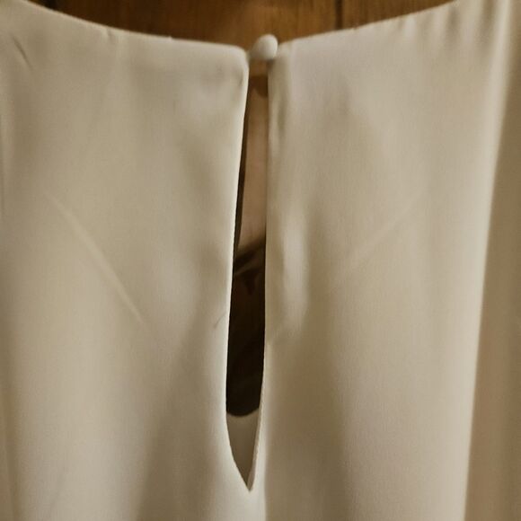 Dokotoo Women’s L White Smocked Ruffle-Sleeve Short Romper – Summer Boho Casual - Picture 6 of 9